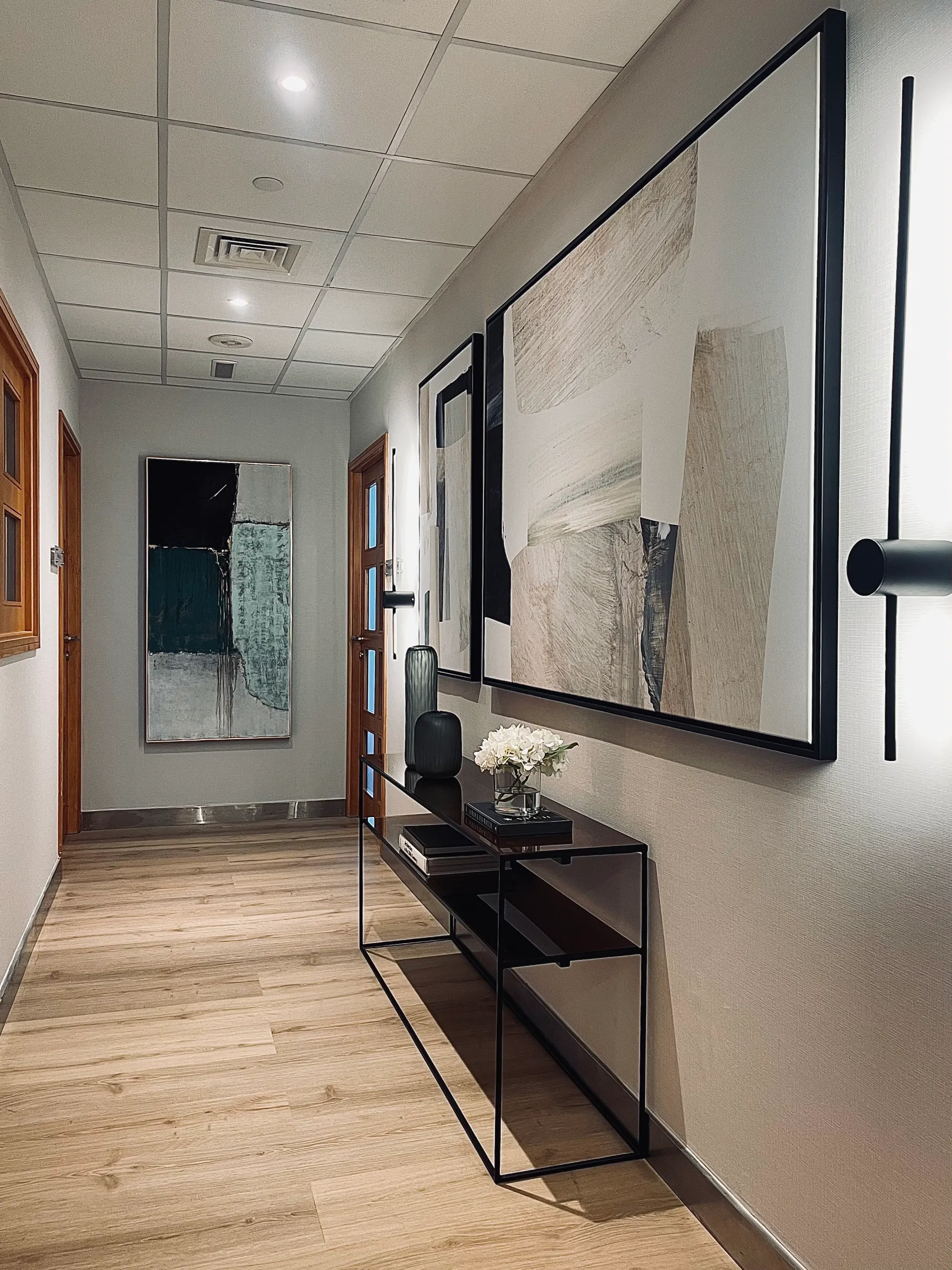 Tips To Use Metallic Accents Elegantly In Luxury Interiors